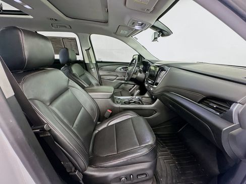 Used 2019 Chevrolet Traverse Premier w/ Redline Edition AWD/4WD image 32