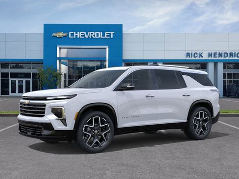 New 2026 Chevrolet Traverse High Country image 3