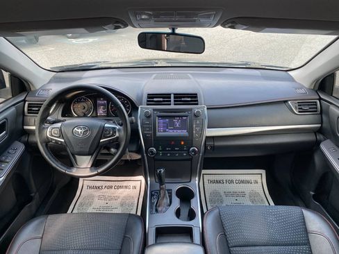 Used 2015 Toyota Camry SE FWD image 24
