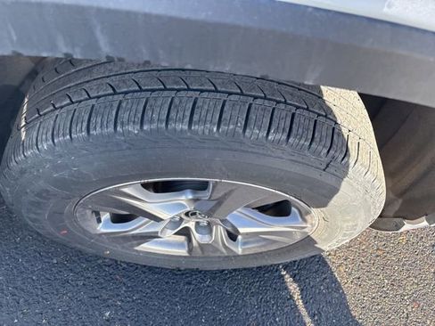 Used 2023 Toyota RAV4 XLE image 9