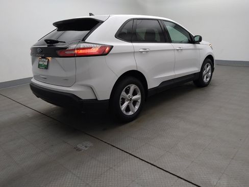 Used 2024 Ford Edge SE image 10