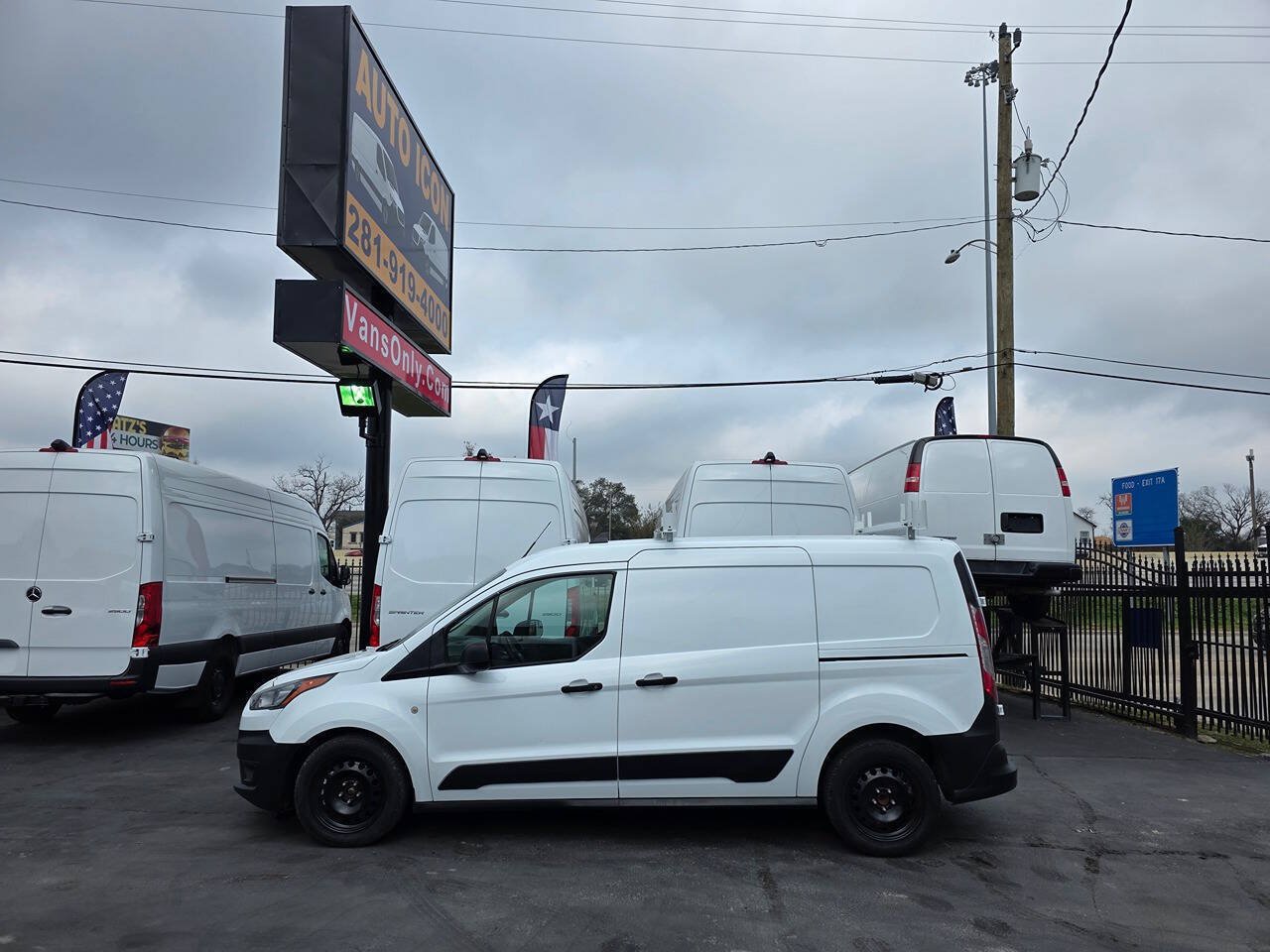 Used 2022 Ford Transit Connect XL FWD image 4