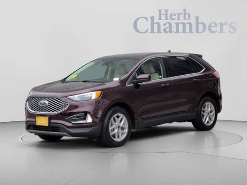 Certified 2024 Ford Edge SEL w/ Convenience Package AWD/4WD image 4