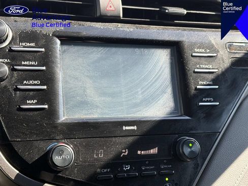 Used 2020 Toyota Camry SE FWD image 23