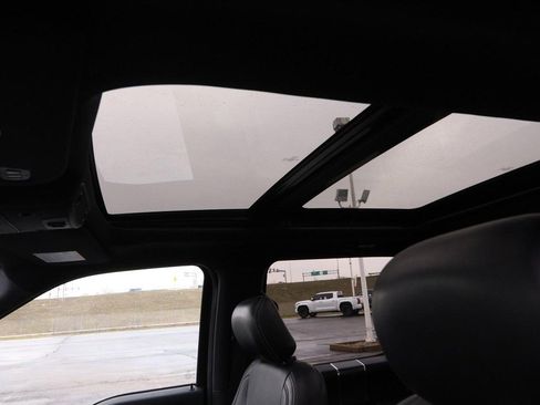 Used 2019 Ford F150 Lariat image 8