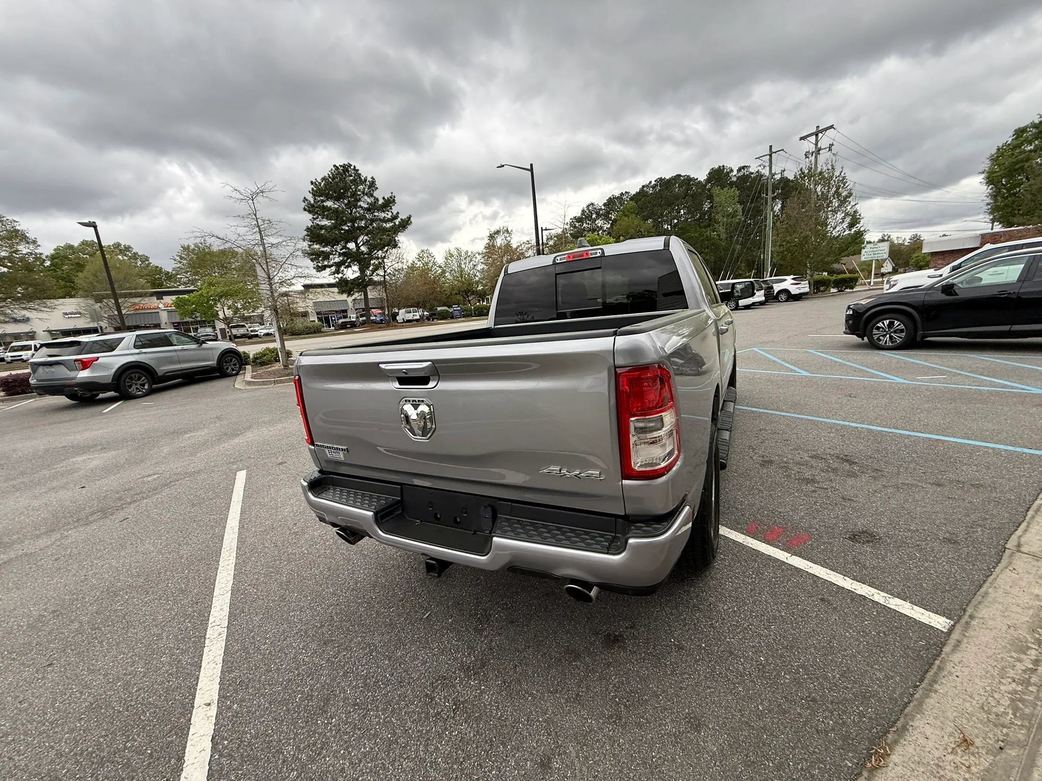 Used 2022 RAM 1500 Big Horn AWD/4WD image 6