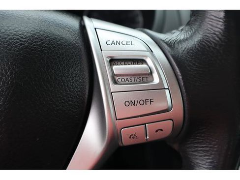 Used 2017 Nissan Altima 2.5 SV image 11