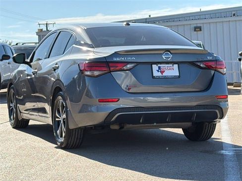 Certified 2020 Nissan Sentra SV image 4