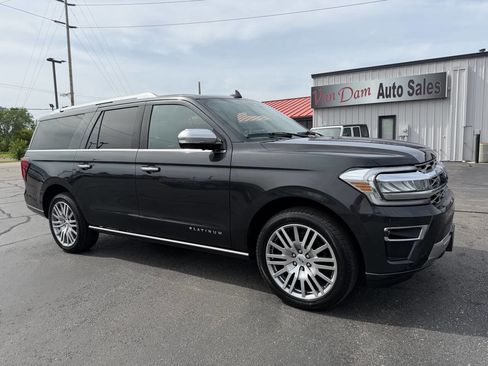 Used 2023 Ford Expedition Max Platinum AWD/4WD image 2