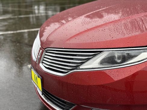 Used 2014 Lincoln MKZ image 10