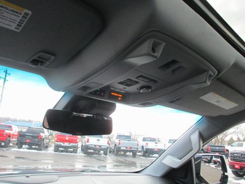 Used 2019 Cadillac Escalade ESV Premium Luxury image 36