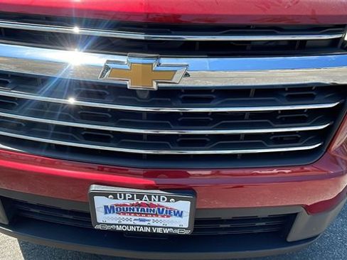 New 2026 Chevrolet Traverse LT w/ LPO, Floor Liner Package image 9