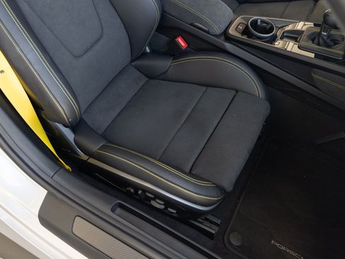 Used 2026 Porsche 911 GT3 RWD image 35