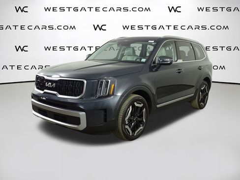 Used 2024 Kia Telluride EX w/ EX Captain's Chair Package image 1