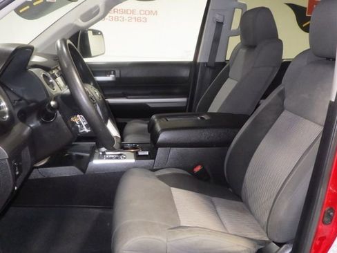 Used 2015 Toyota Tundra SR5 image 8