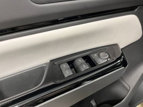 New 2025 Honda Prologue Touring image 13