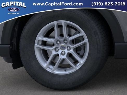New 2026 Ford Explorer Active w/ Active Comfort Package RWD image 19