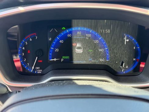 Used 2022 Toyota Corolla LE w/ Premium Interior Package image 8