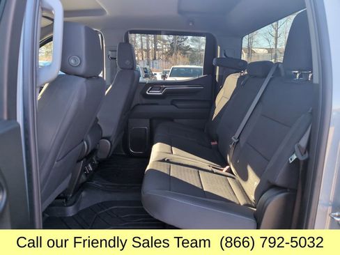 Used 2024 Chevrolet Silverado 1500 LT image 27