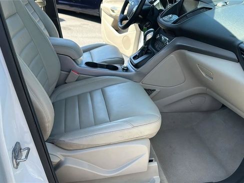 Used 2015 Ford Escape SE w/ Equipment Group 201A FWD image 30