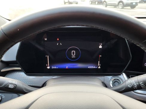 Used 2025 Chevrolet Trax ACTIV w/ Sunroof Package image 25