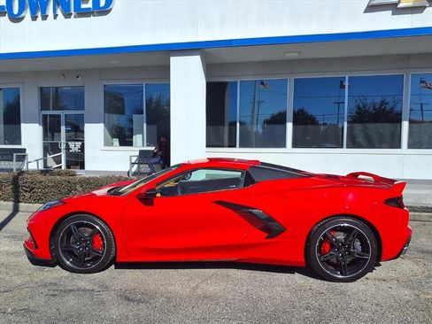 Used 2023 Chevrolet Corvette Stingray Premium Conv w/ Z51 Performance Package image 25