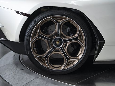 Used 2022 Lamborghini Aventador Countach AWD/4WD image 45