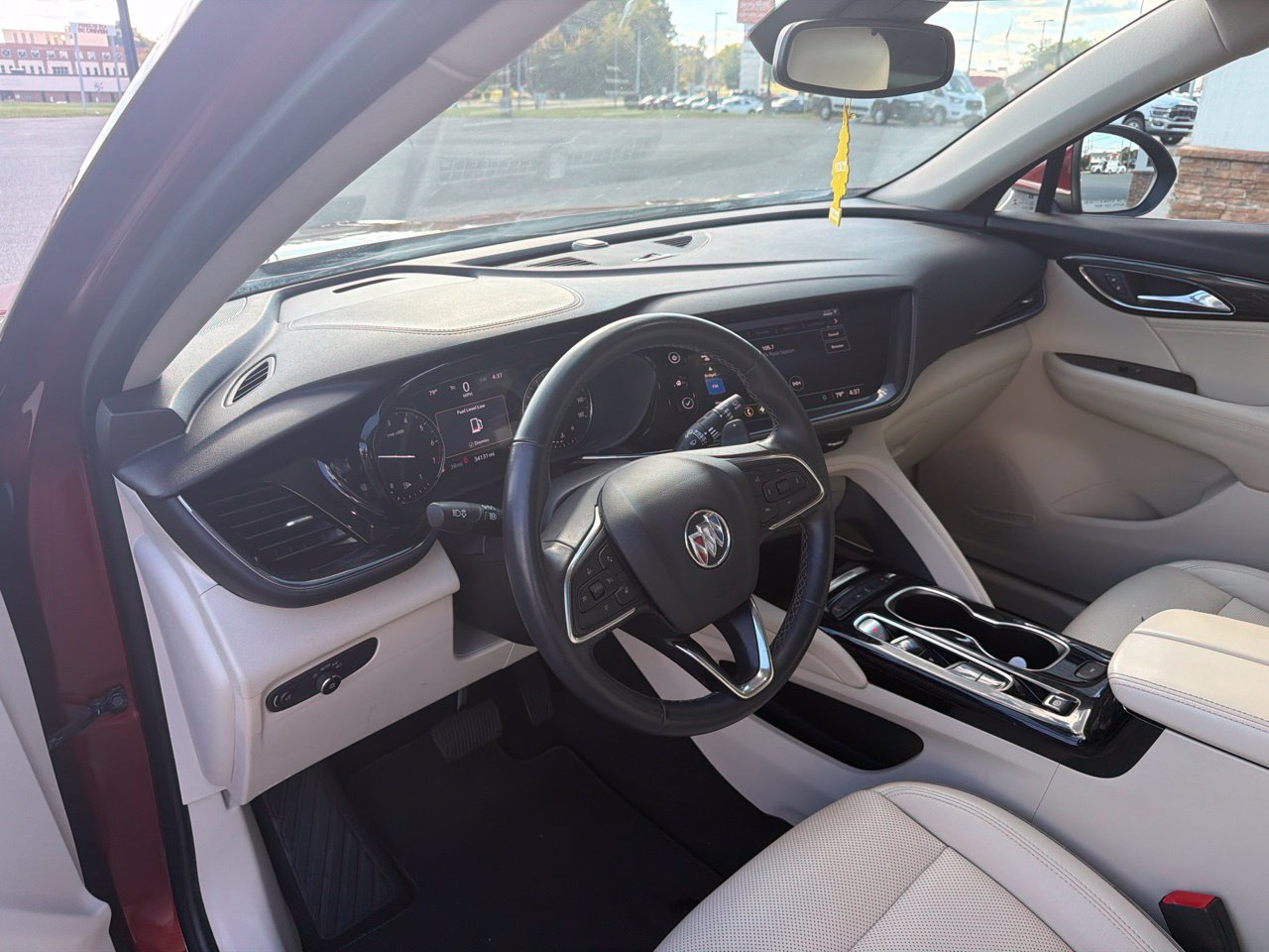 Used 2021 Buick Envision Essence FWD image 4