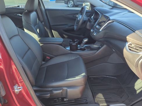 Used 2021 Chevrolet Malibu LT w/ Leather Package image 27