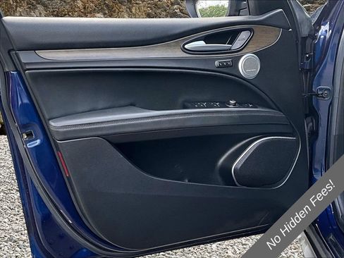 Used 2019 Alfa Romeo Stelvio Ti AWD/4WD image 20
