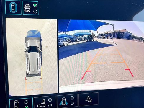 Used 2025 GMC Acadia Elevation image 26