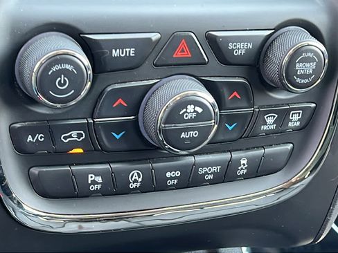Used 2018 Dodge Durango GT w/ Premium Group AWD/4WD image 14
