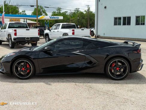 Used 2020 Chevrolet Corvette Stingray Preferred Cpe w/ 2LT Preferred Equipment Group RWD image 14