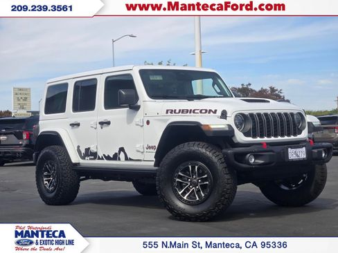 Used 2026 Jeep Wrangler Unlimited Rubicon AWD/4WD image 1