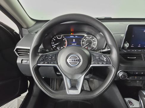 Used 2021 Nissan Altima 2.5 SV AWD/4WD image 24