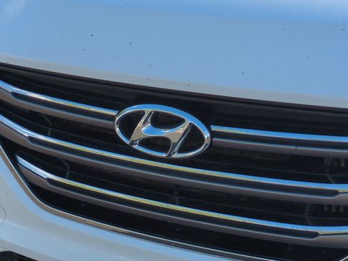 Used 2016 Hyundai Tucson Limited image 23