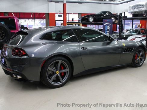 Used 2017 Ferrari GTC4Lusso AWD/4WD image 8