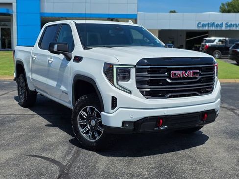 Used 2025 GMC Sierra 1500 AT4 AWD/4WD image 2