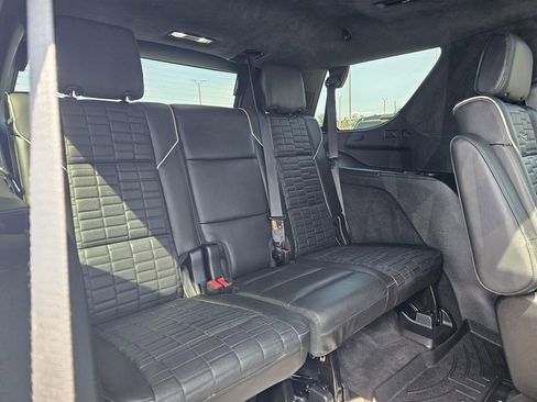 Used 2022 Cadillac Escalade Sport Platinum w/ LPO, ONYX Package AWD/4WD image 14