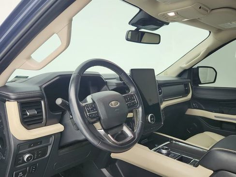 Used 2022 Ford Expedition Max Platinum RWD image 13