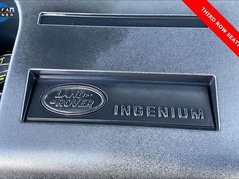 Used 2024 Land Rover Defender 130 X-Dynamic SE image 32