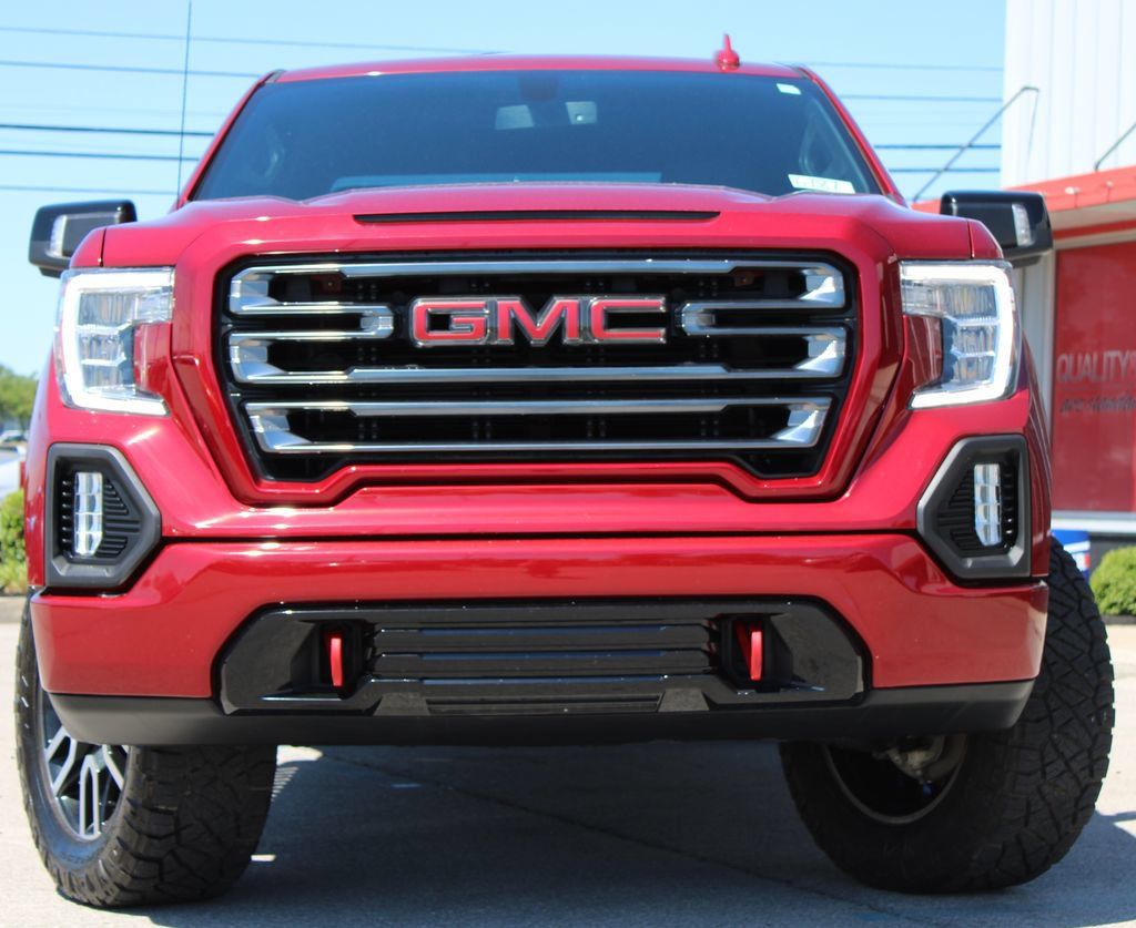 Used 2021 GMC Sierra 1500 AT4 w/ Off-Road Performance Package AWD/4WD image 2