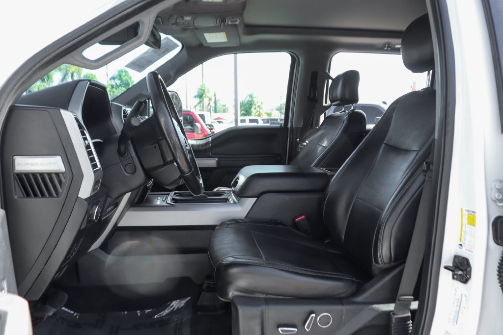 Used 2017 Ford F350 Lariat w/ Lariat Ultimate Package AWD/4WD image 19