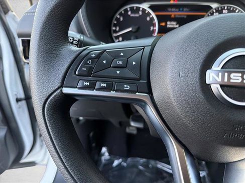 Used 2024 Nissan Sentra SV image 15
