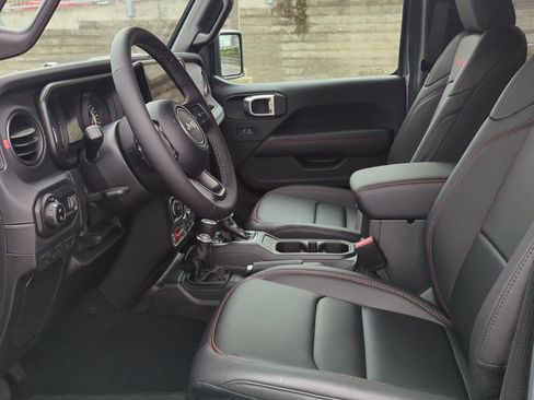 New 2026 Jeep Gladiator Rubicon AWD/4WD image 12