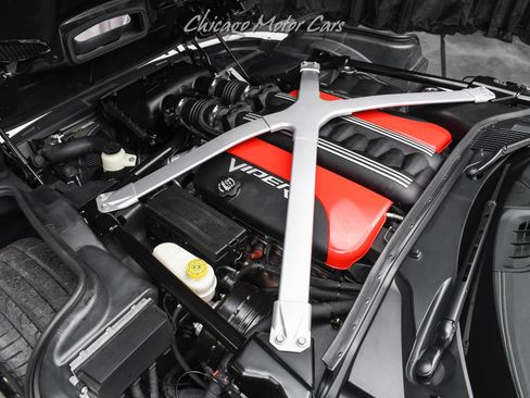 Used 2013 SRT Viper GTS w/ GTS Laguna Interior Pkg image 50
