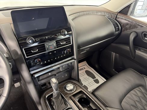 Certified 2024 Nissan Armada Platinum w/ Captain's Chairs Package image 4