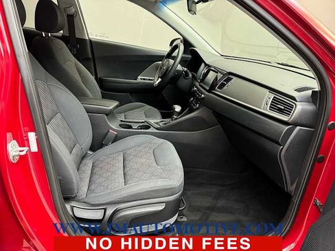 Used 2017 Kia Niro LX image 17