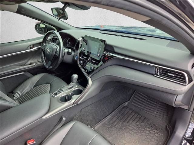 Used 2024 Toyota Camry SE FWD image 19