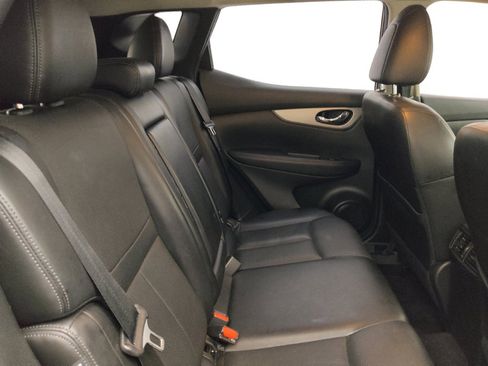 Used 2020 Nissan Rogue Sport SL w/ Premium Package FWD image 19